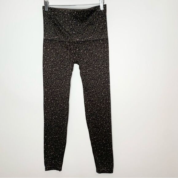 NWT SPANX Look At Me Now Leggings Olive Leopard XS - Picture 6 of 9